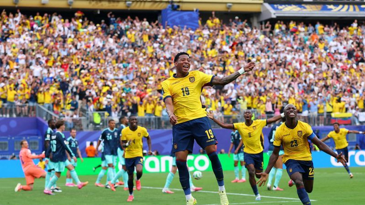 Ecuador stuns Germany to claim dramatic World Cup knockout berth