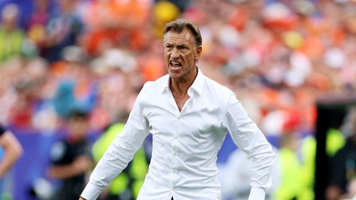 Renard departs Tunisia post after World Cup group-stage disappointment