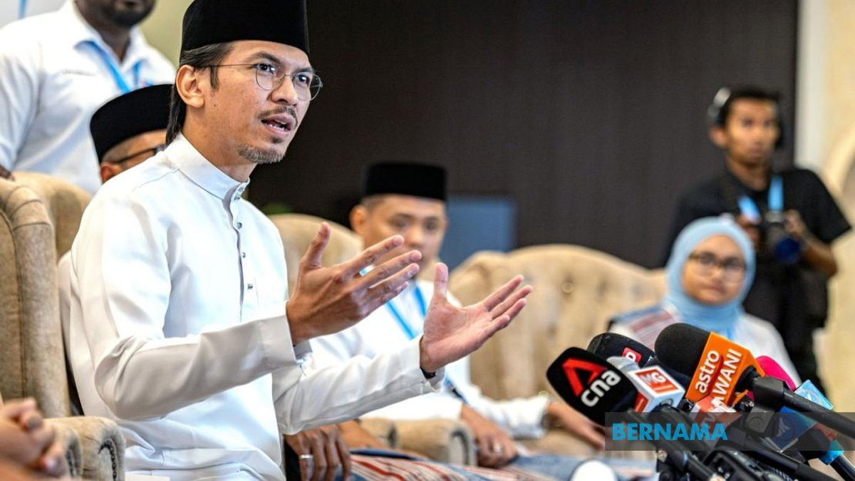PKR Dismisses Member Exodus Concerns as Youth Wing Chief Says Departures Insignificant
