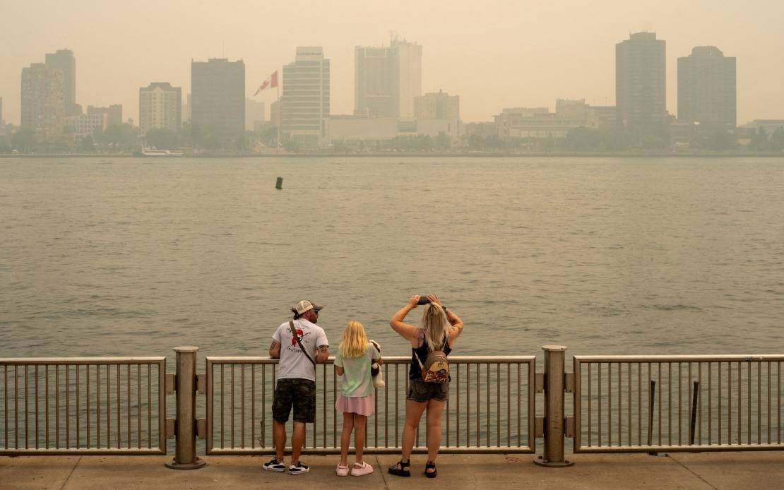 British Columbia Wildfire Spreads Across 100 Square Kilometres As Thousands Evacuate