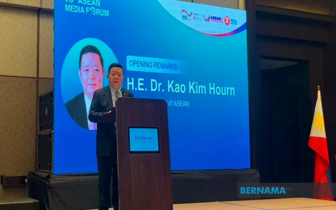 Media Must Bridge ASEAN and Its People, Says Secretary-General Kao