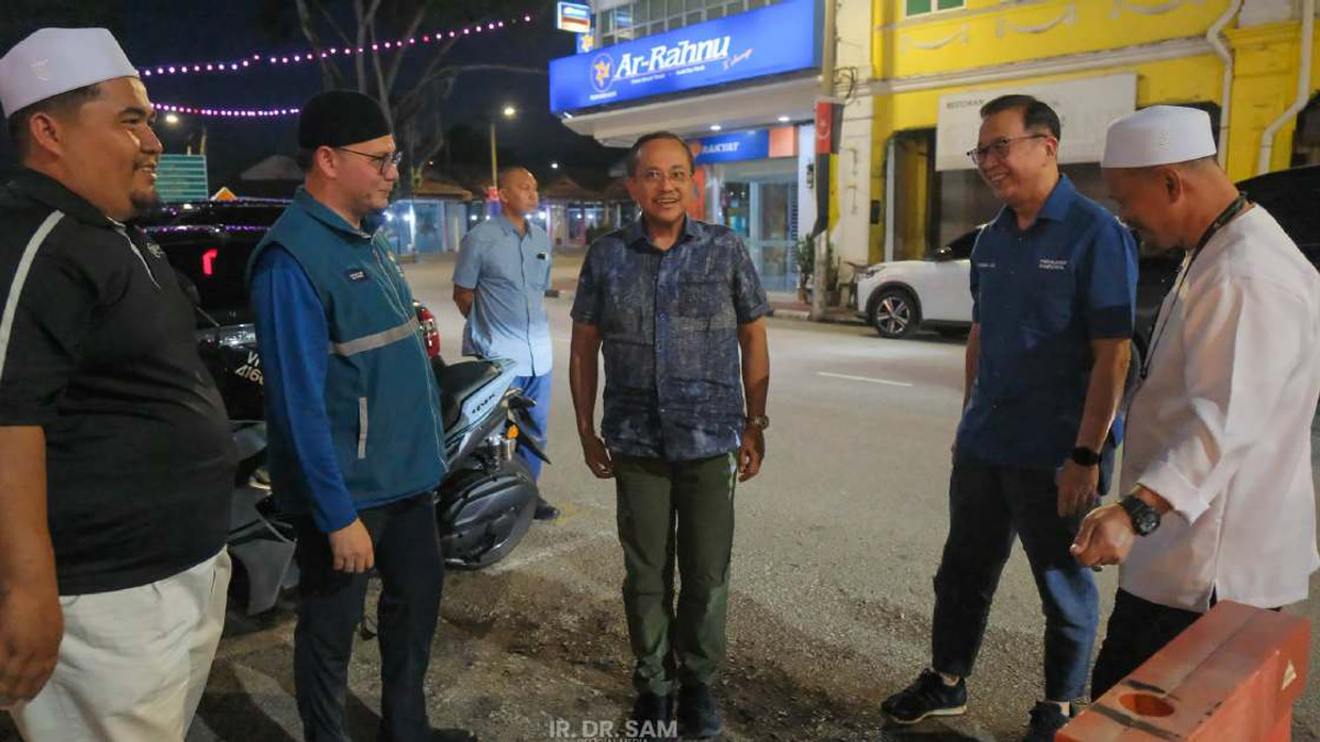 PN Chief Dismisses PAS-BN Alliance Rumours as Johor Campaign Enters New Phase