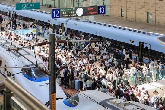 China's railways hit record 2.3 billion passenger trips in first half of 2026