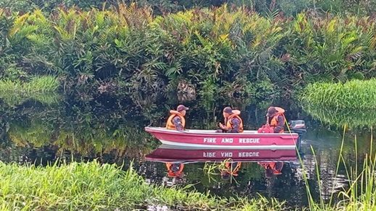 Rescue teams search third day for man feared killed by crocodile in Brunei river