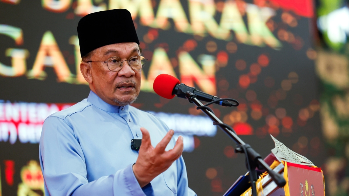 Anwar: Tabung Haji RCI report withheld to prevent panic and mass withdrawals