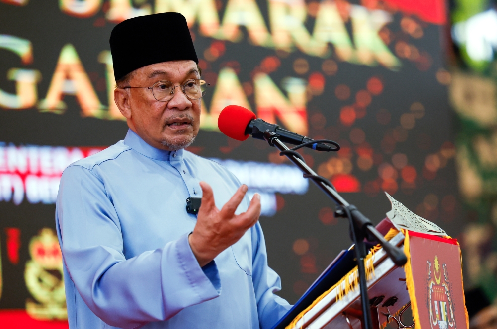 Anwar: Tabung Haji RCI report withheld to prevent panic and mass withdrawals