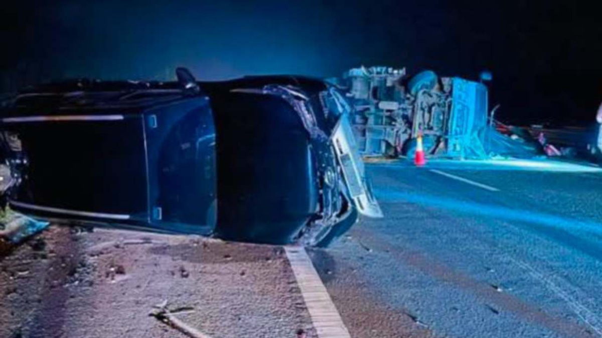 Three Zahid Media Officers Injured in East Coast Expressway Pile-Up