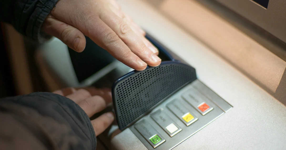 Three Malaysian Men Held Within Hours of Arriving in Singapore for Cash Collection Scam Operation