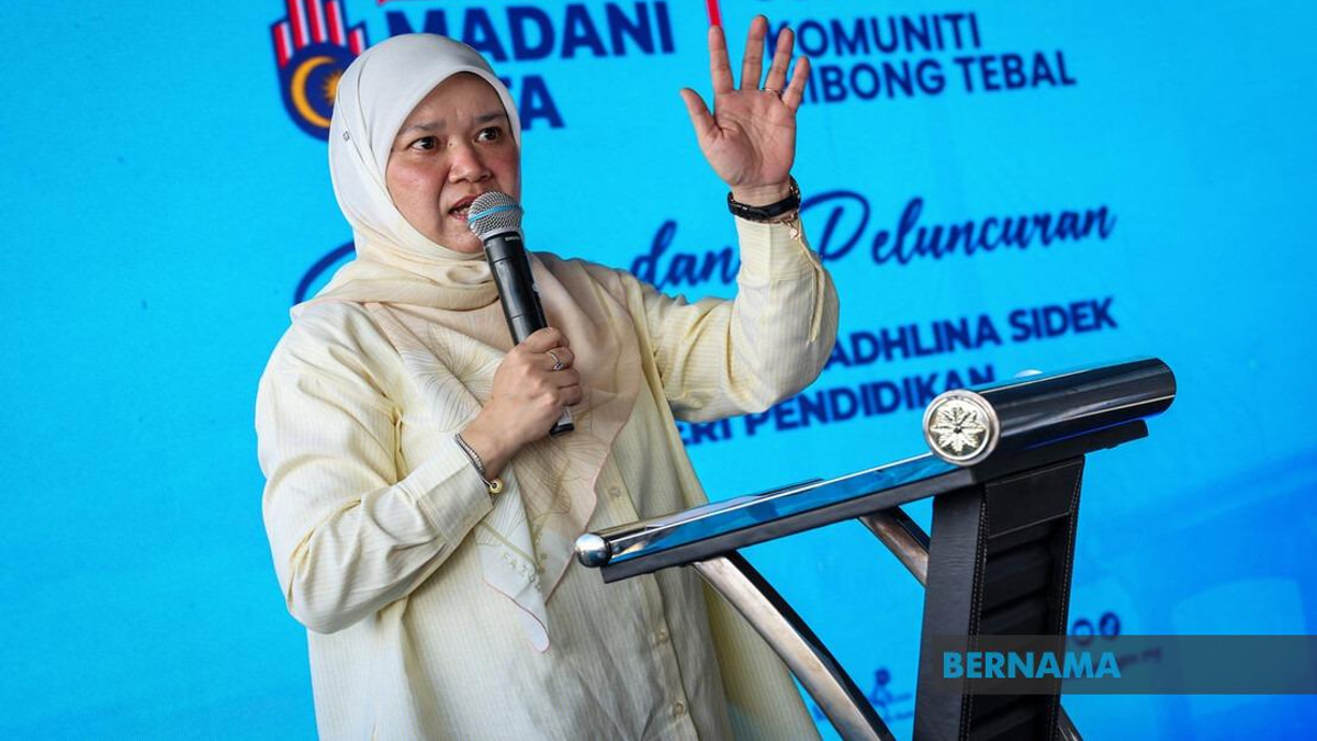 NADI Mahir Uniform Scheme Eases School Cost Burden for Malaysian Families