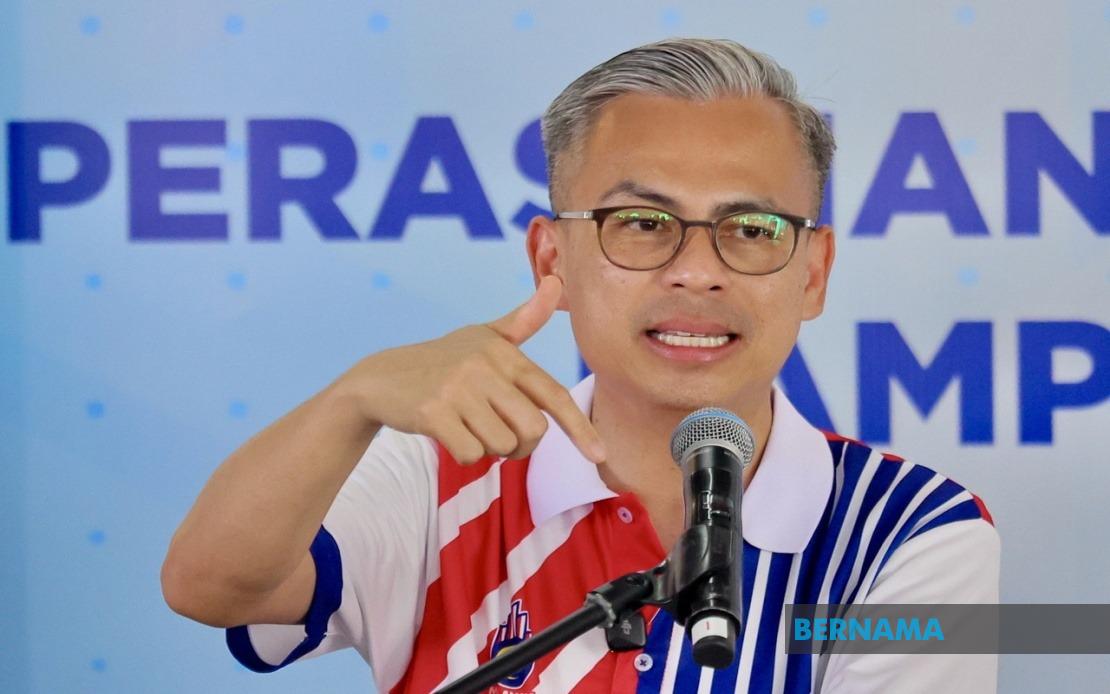 Fahmi Condemns Fake WhatsApp Impersonation of PH Endau Candidate in Johor Poll