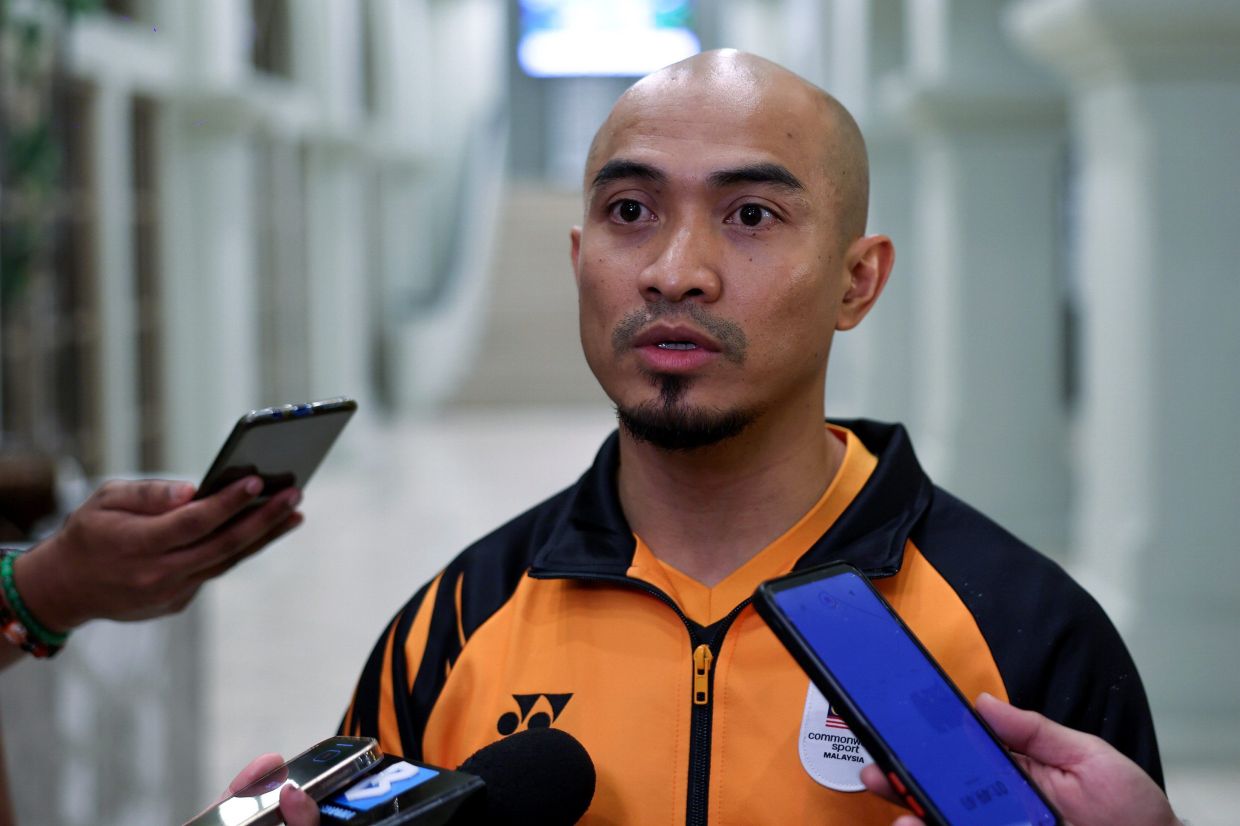 Azizulhasni Awang Breaks Silence on Team Limbo, Warns of Leadership Crisis in Malaysian Sports