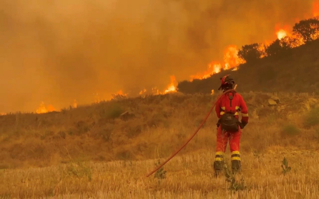 Spain's Worst Wildfire Season Intensifies: 12,000 Hectares Ablaze in Zaragoza, Thousands Flee