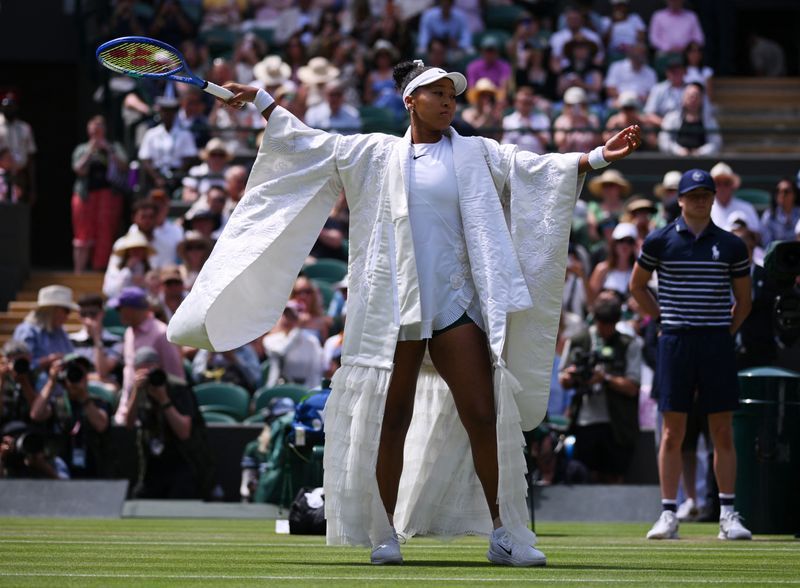 Osaka Combines Fashion Statement with Tennis Excellence to Advance at Wimbledon