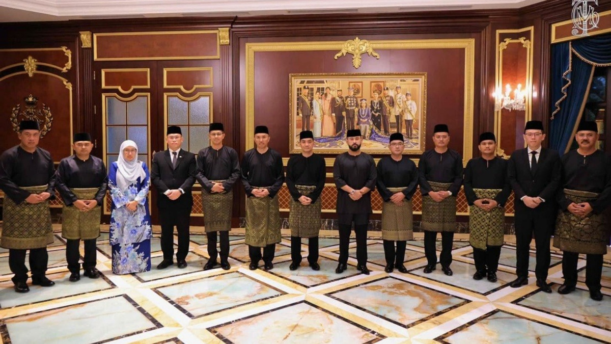 10 Johor Assemblymen Sworn In As State Executive Council Members