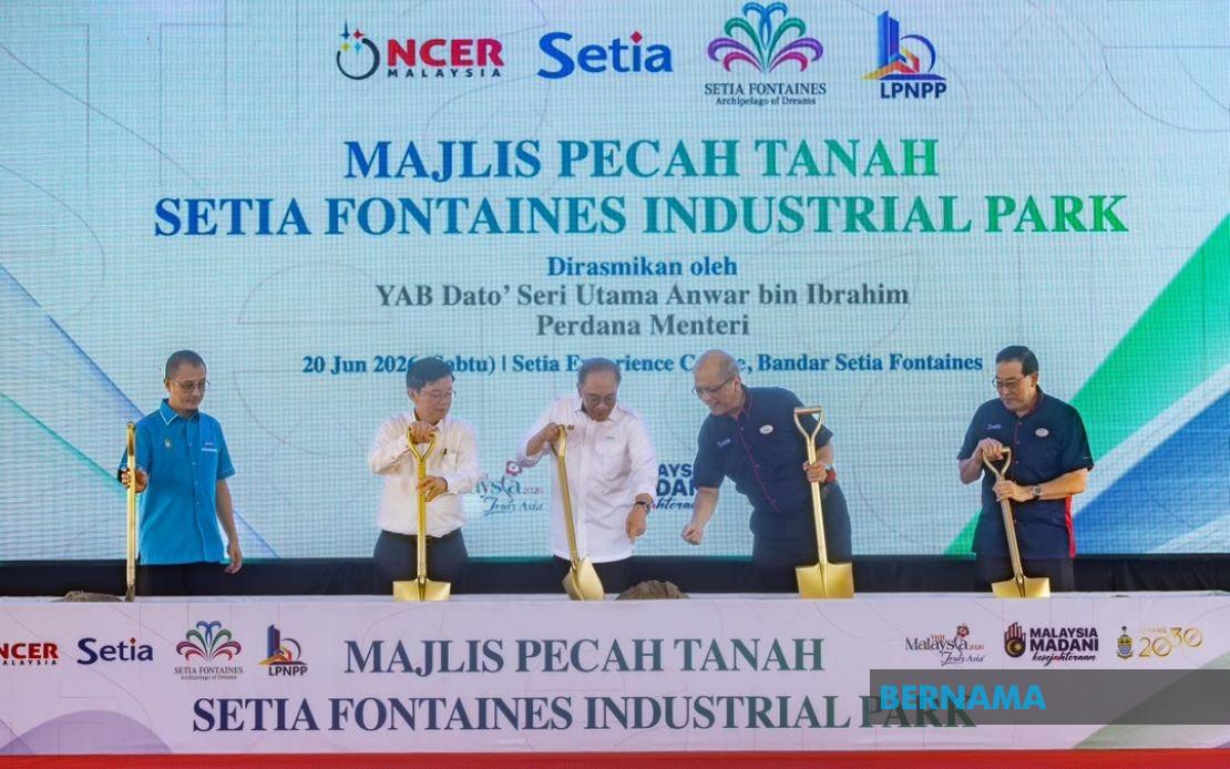 Development Must Benefit All Income Groups, Says Anwar