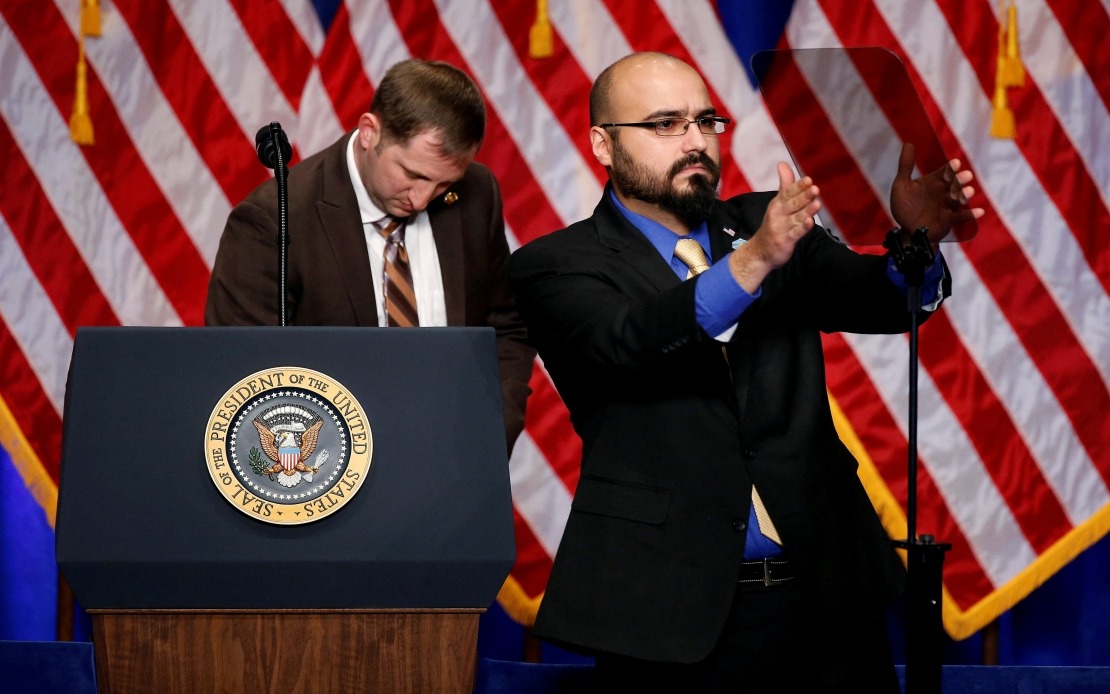 Trump's Teleprompter Operator Suspended Over Speech-Betting Allegations