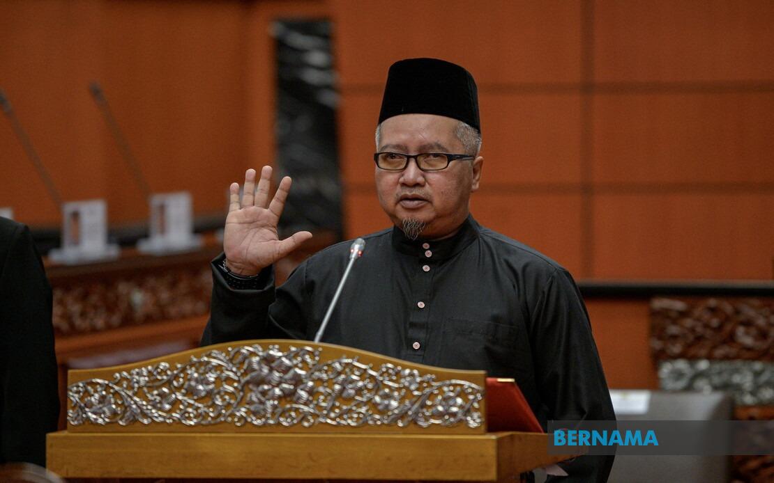 Perlis Bersatu Secretary Azahar Hassan Steps Down from Party