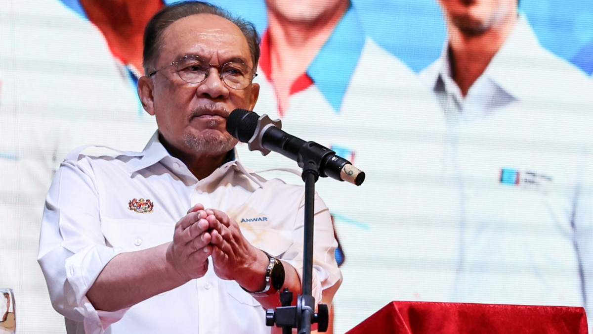 RM12 Billion Lost at Tabung Haji: Anwar Demands Accountability Over 'Sakau' Findings