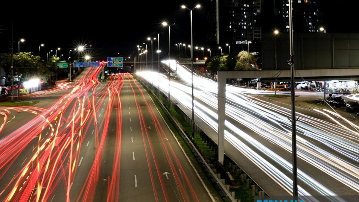 Speed Testing on Public Roads Now Illegal, Says Deputy Transport Minister