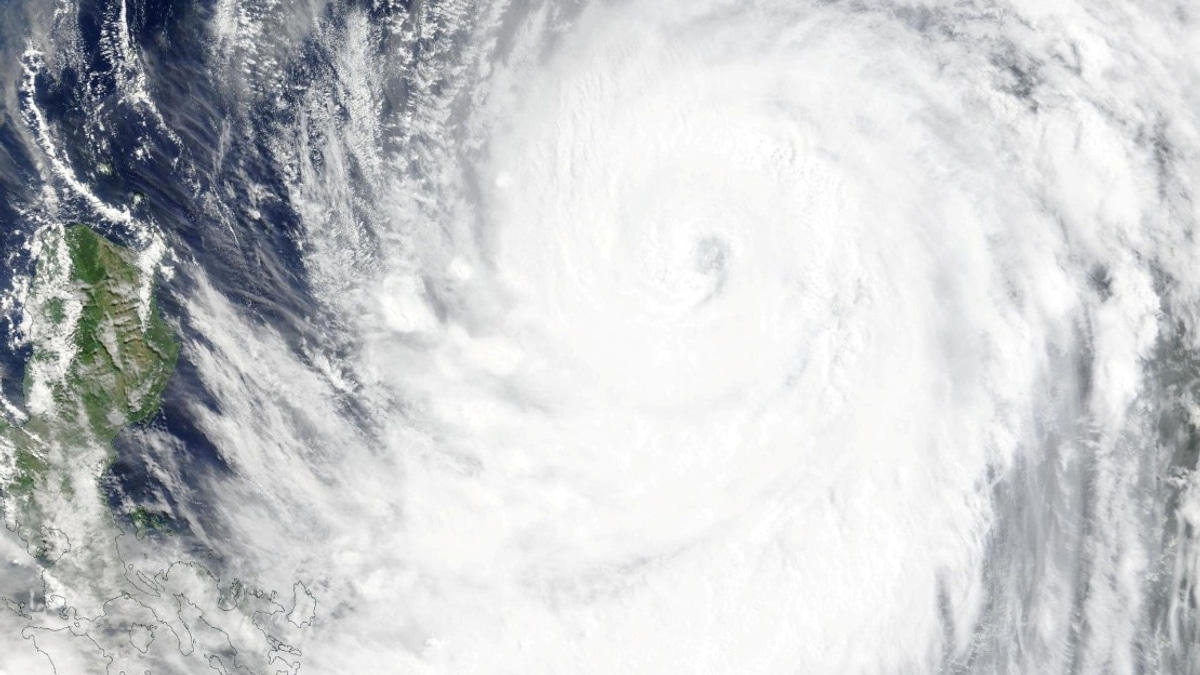 Typhoon Bavi Bears Down on Taiwan with Strengthening Winds
