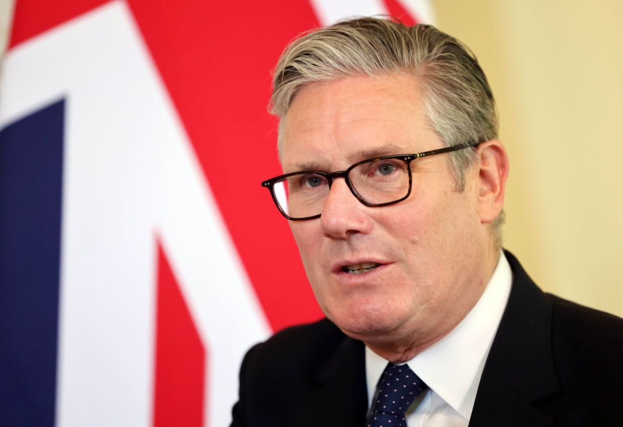 Starmer to announce social media ban for under-16s before G7 summit