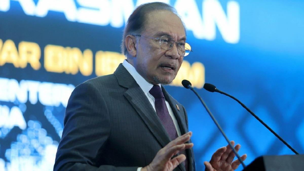Schools must not hide bullying cases to protect image, Anwar warns