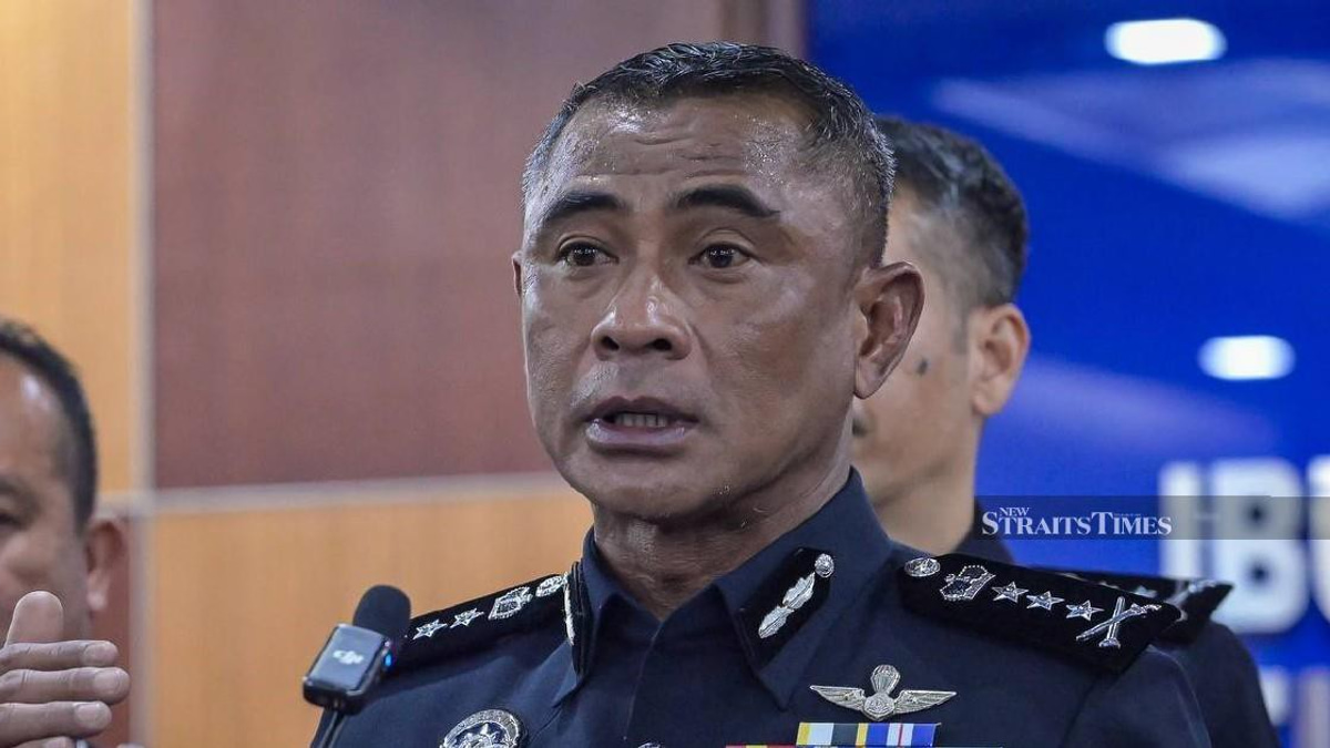 Police Dismantle Organised Housebreaking Ring with Arrest of Five Chinese Nationals
