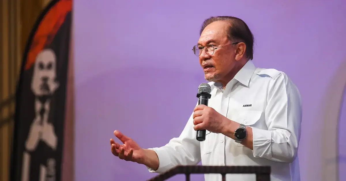 Anwar Flags Sluggish Affordable Housing Progress in Johor as Property Costs Surge